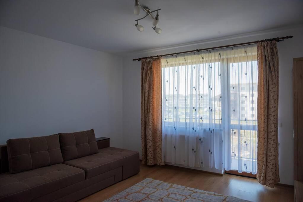 Apartament Cu 1 Camera Pentru Un Sejur Minunat Брашов Екстериор снимка