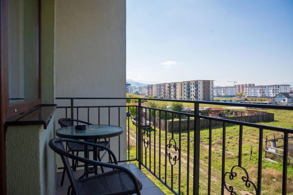Apartament Cu 1 Camera Pentru Un Sejur Minunat Брашов Екстериор снимка